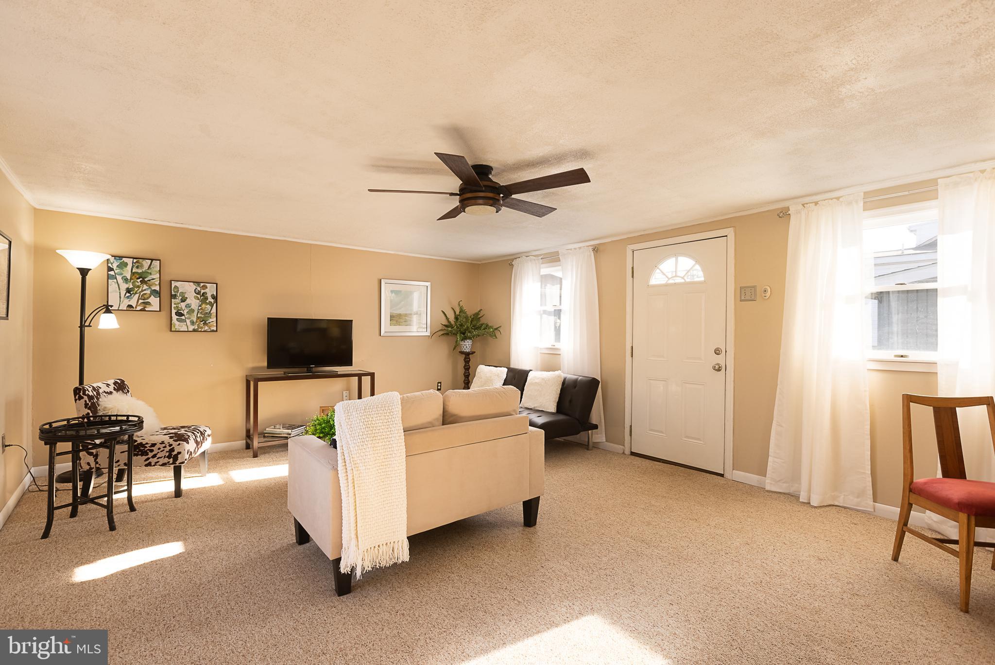 2746 Cedarhurst Road Finksburg, MD 21048 - Photo 13 of 30 Living Room