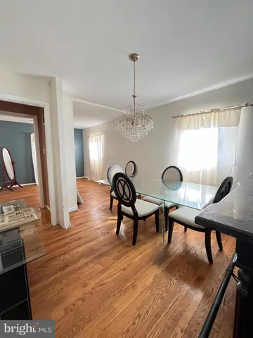 a view of a livingroom and dining room