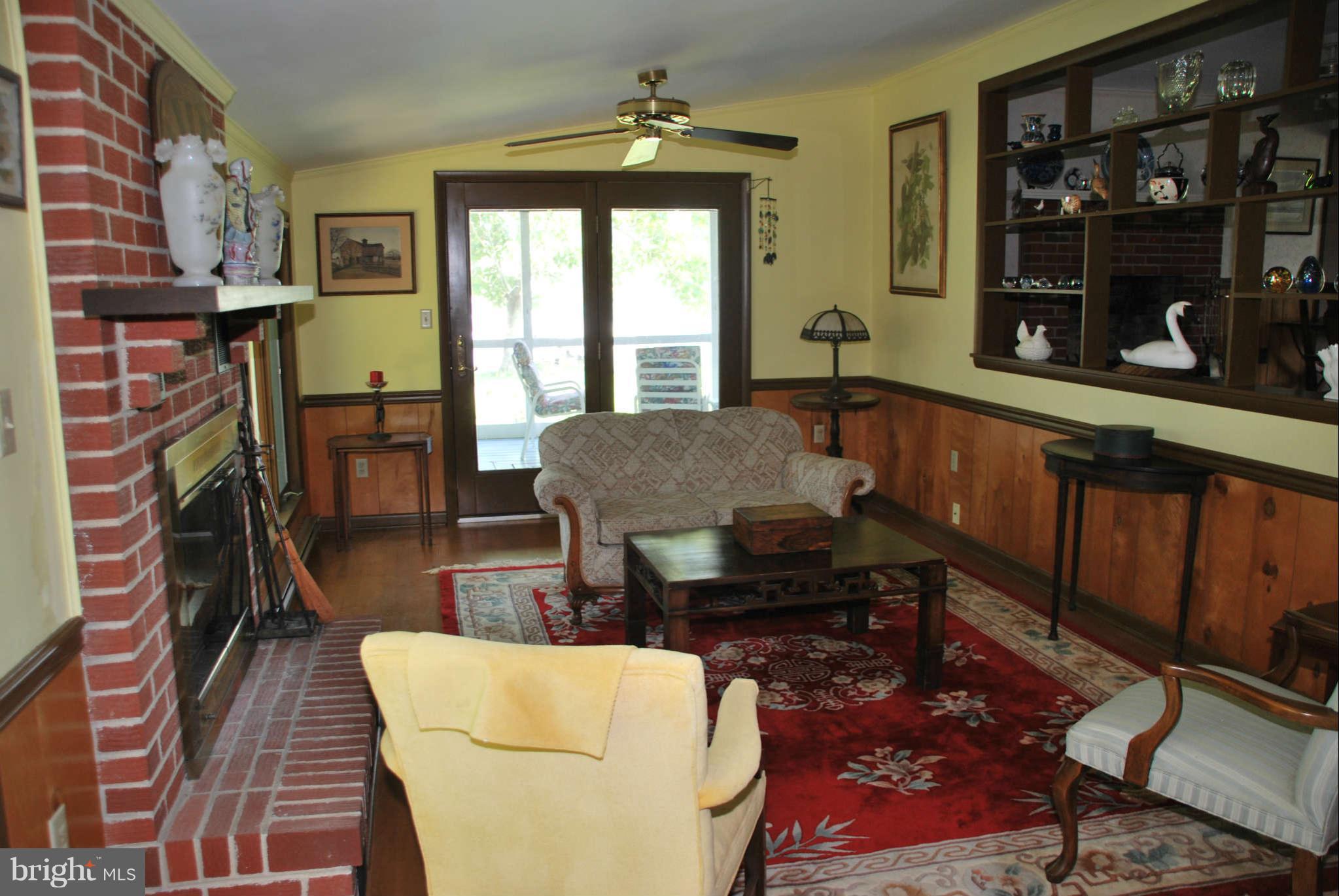 5140 Grays Inn Creek Road Rock Hall, MD 21661 - Photo 10 of 25 Living Room