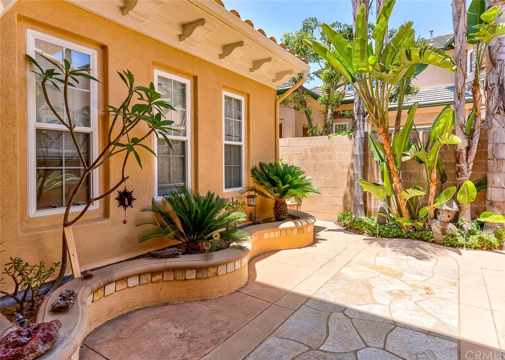 30 Paso Robles Irvine, CA 92602 - Photo 2 of 34 a view of a house with a yard