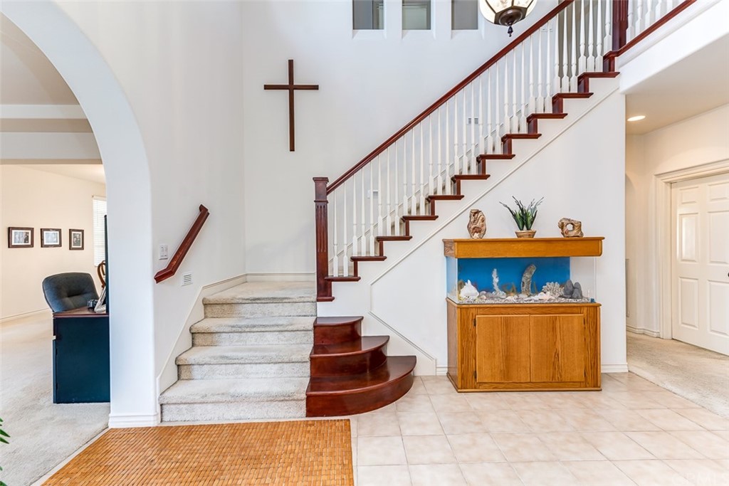 30 Paso Robles Irvine, CA 92602 - Photo 11 of 34 a view of entryway and hall