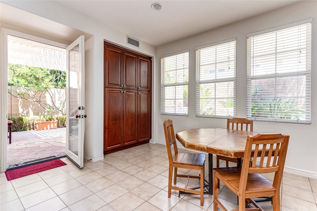 30 Paso Robles Irvine, CA 92602 - Photo 20 of 34 a dining room with furniture and window