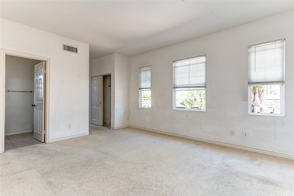 30 Paso Robles Irvine, CA 92602 - Photo 32 of 34 an empty room with windows