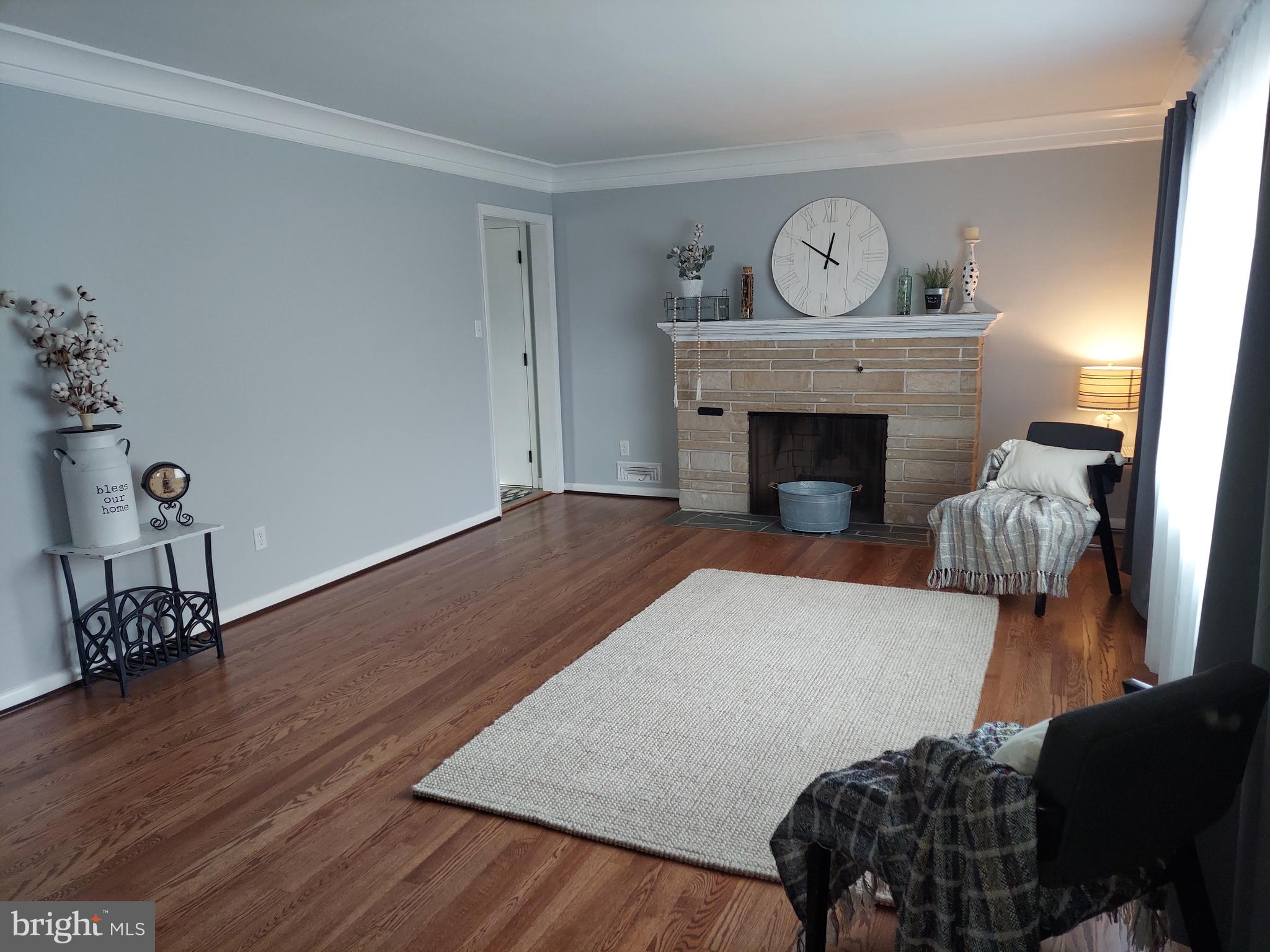 17941 Pin Oak Road Hagerstown, MD 21740 - Photo 3 of 20 Gallery Image 3
