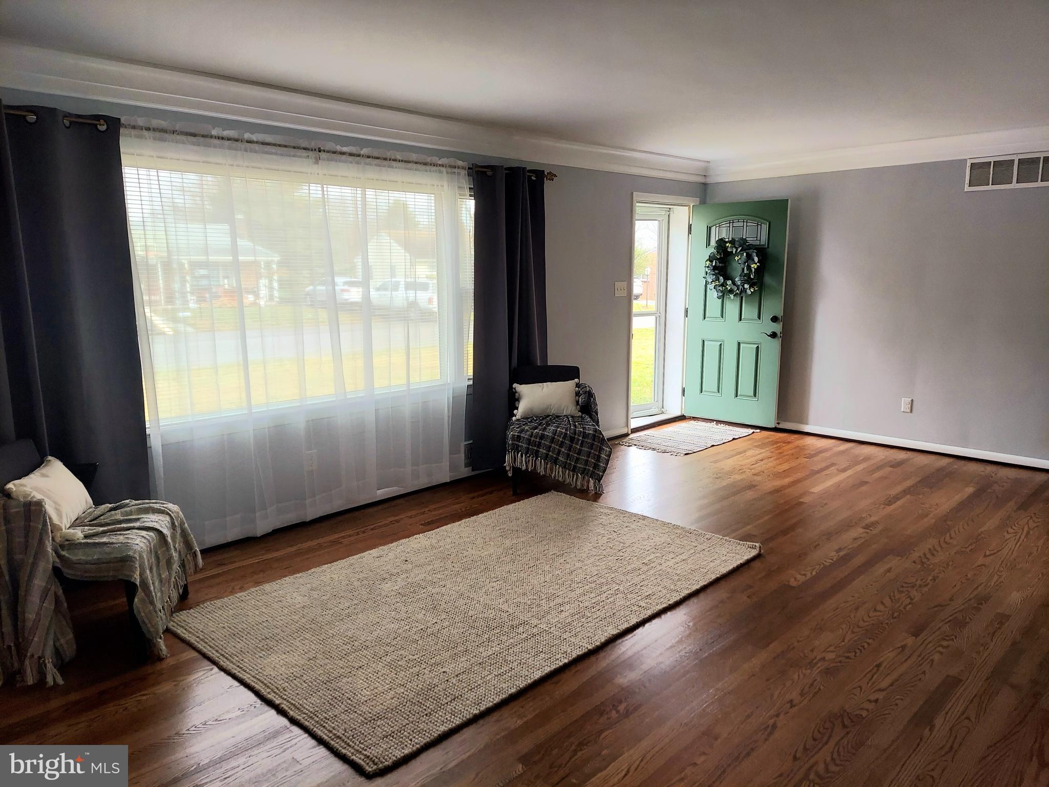 17941 Pin Oak Road Hagerstown, MD 21740 - Photo 4 of 20 Gallery Image 4