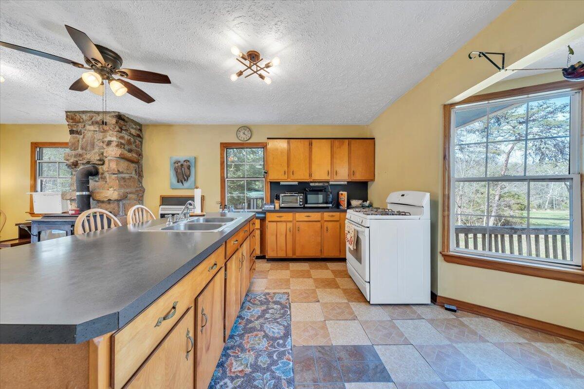 75 Johns Creek Road New Castle, VA 24127 - Photo 21 of 98 028-MIB08196