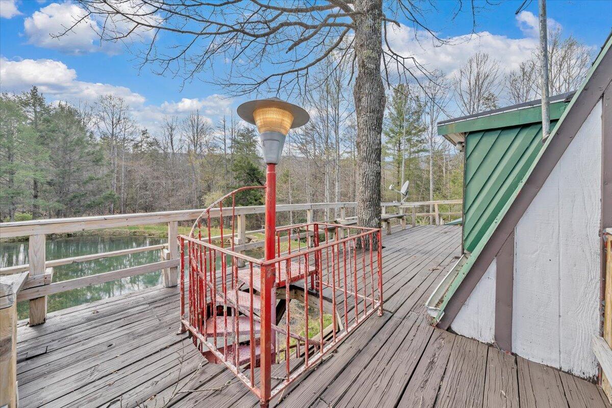 75 Johns Creek Road New Castle, VA 24127 - Photo 38 of 98 044-MIB08232