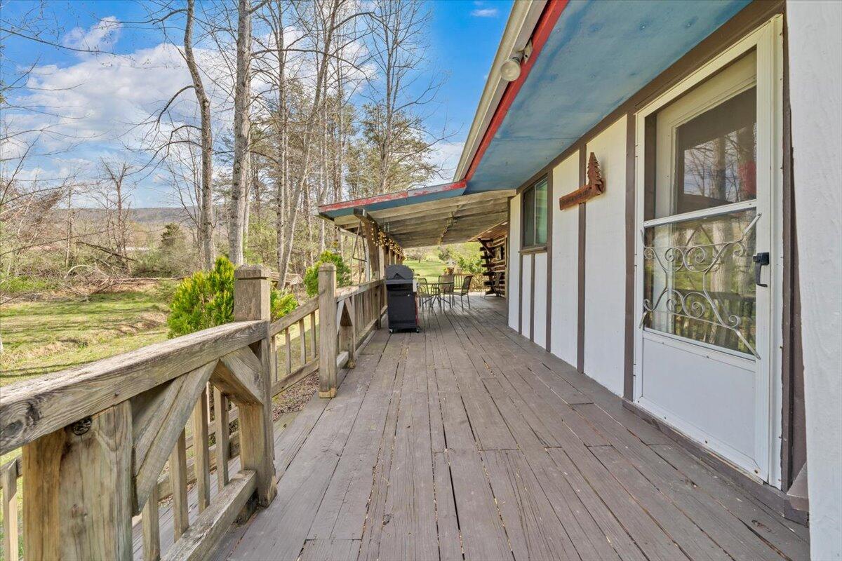 75 Johns Creek Road New Castle, VA 24127 - Photo 4 of 98 011-MIB08091