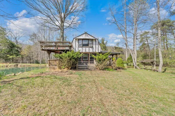 $299,950 | 75 Johns Creek Road, New Castle, VA 24127