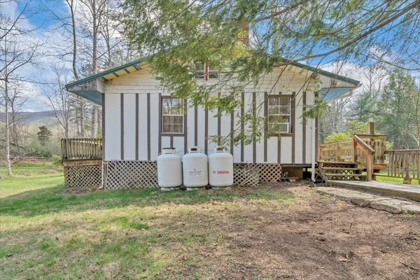 $299,950 | 75 Johns Creek Road, New Castle, VA 24127