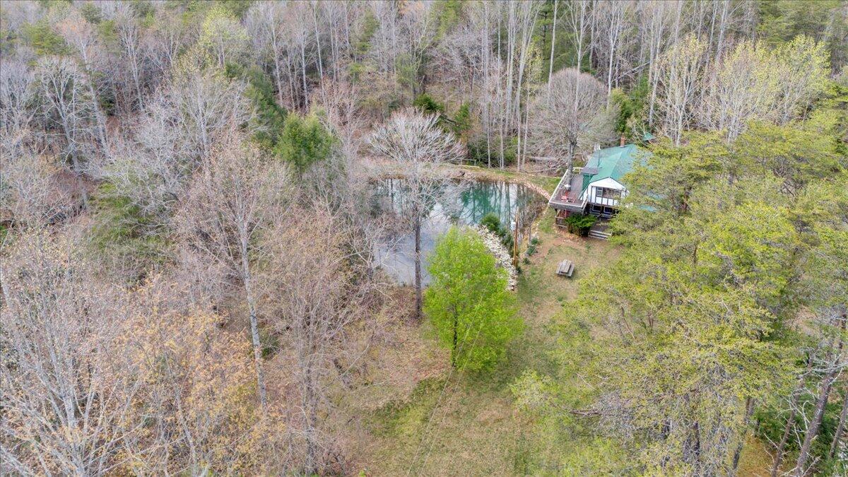75 Johns Creek Road New Castle, VA 24127 - Photo 78 of 98 085-DJI_20260406162726_0054_D