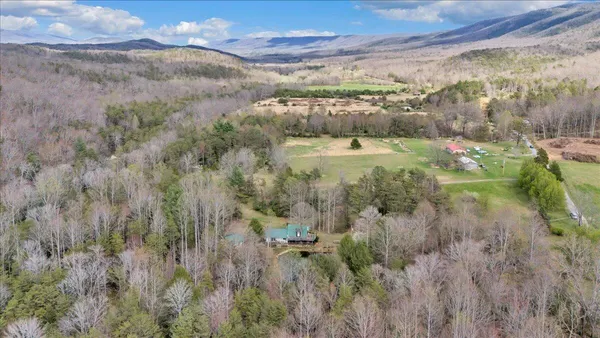 $299,950 | 75 Johns Creek Road, New Castle, VA 24127