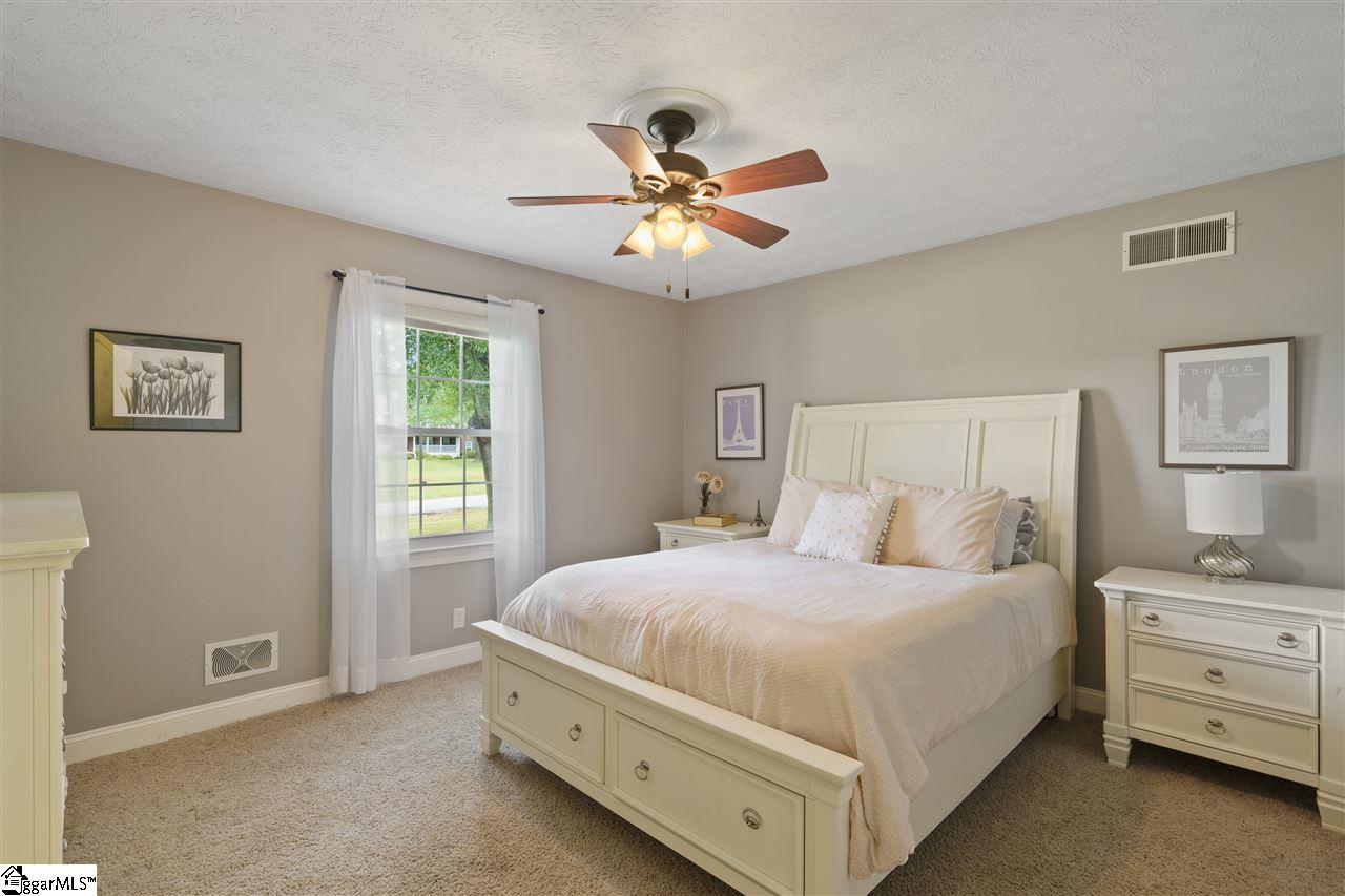 120 Willis Road Taylors, SC 29687 - Photo 18 of 36 Gallery Image 18
