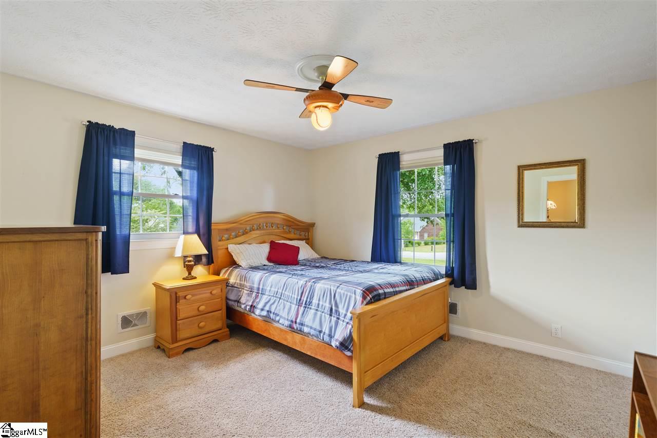 120 Willis Road Taylors, SC 29687 - Photo 20 of 36 Gallery Image 20