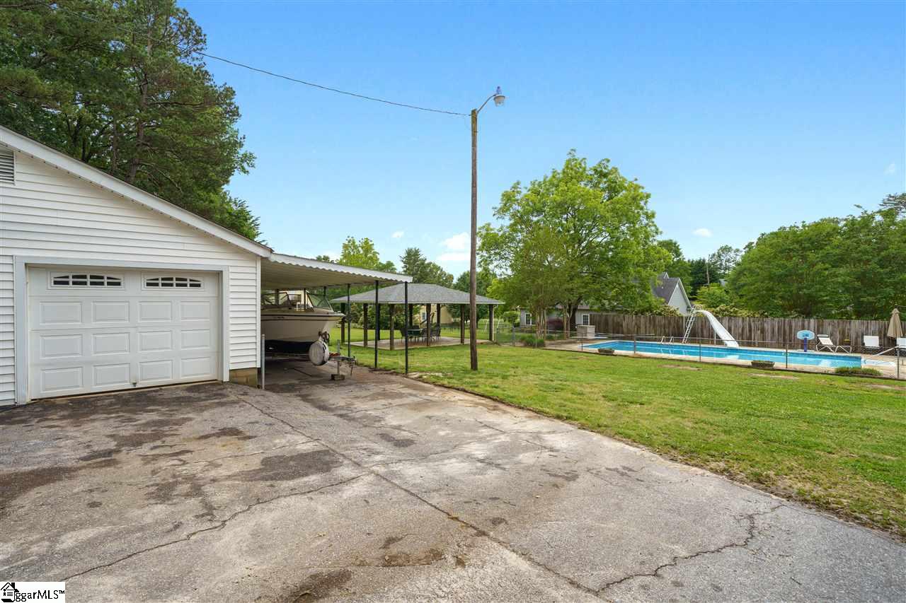 120 Willis Road Taylors, SC 29687 - Photo 31 of 36 Gallery Image 31