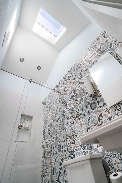 17 West Cedar Street Boston, MA 02108 - Photo 32 of 42