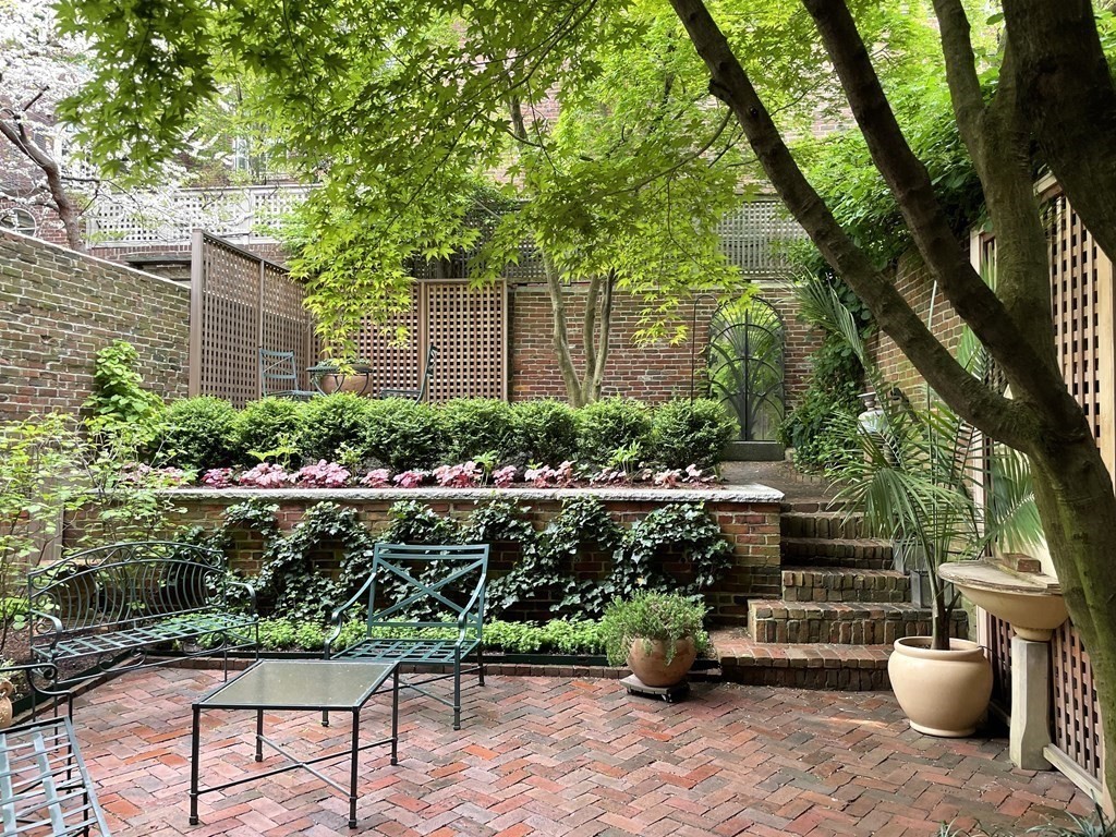 17 West Cedar Street Boston, MA 02108 - Photo 8 of 42 a view of outdoor space and yard