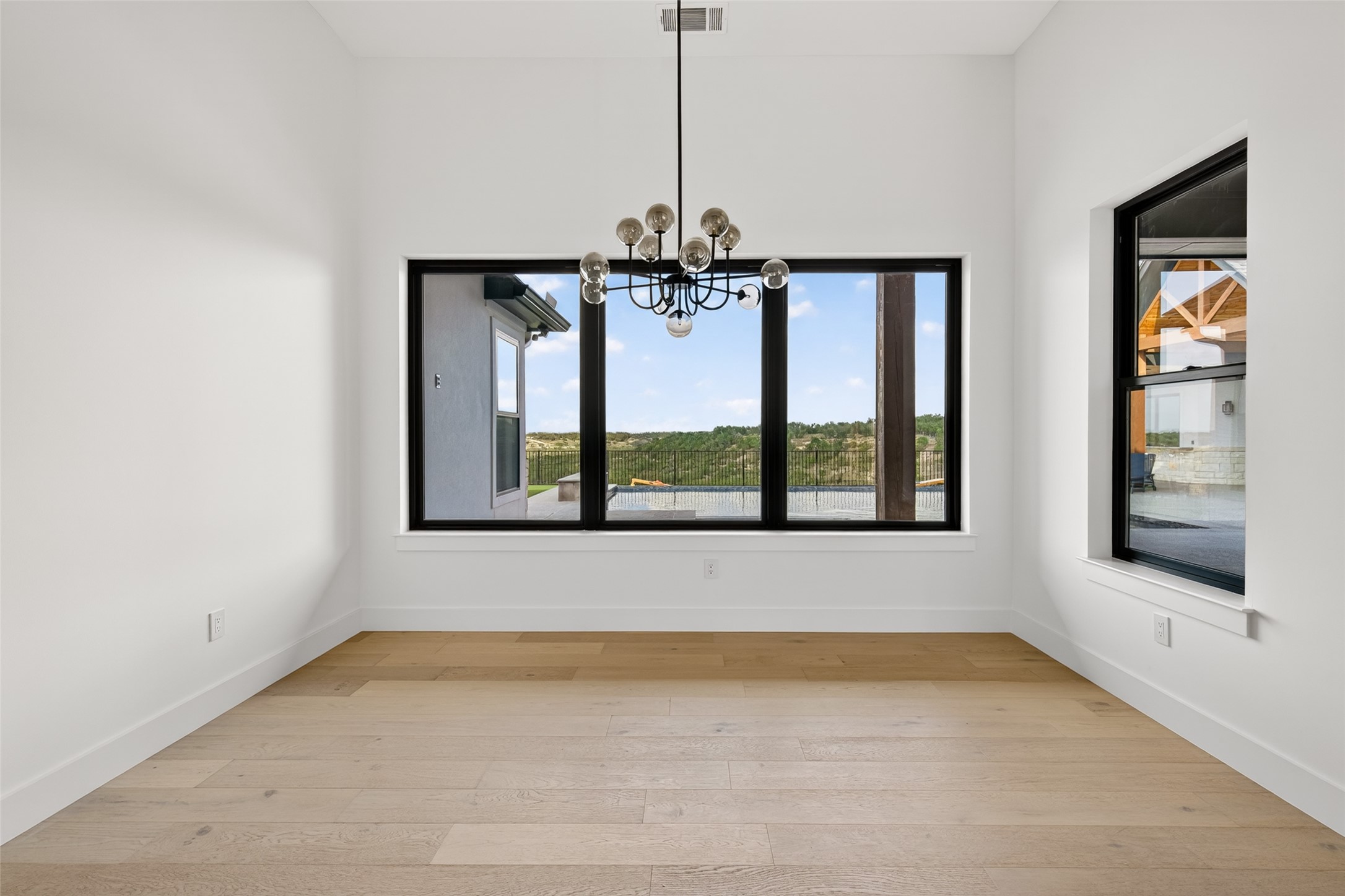 598 Lookout Mountain Road Johnson City, TX 78636 - Photo 8 of 40 Dining Room