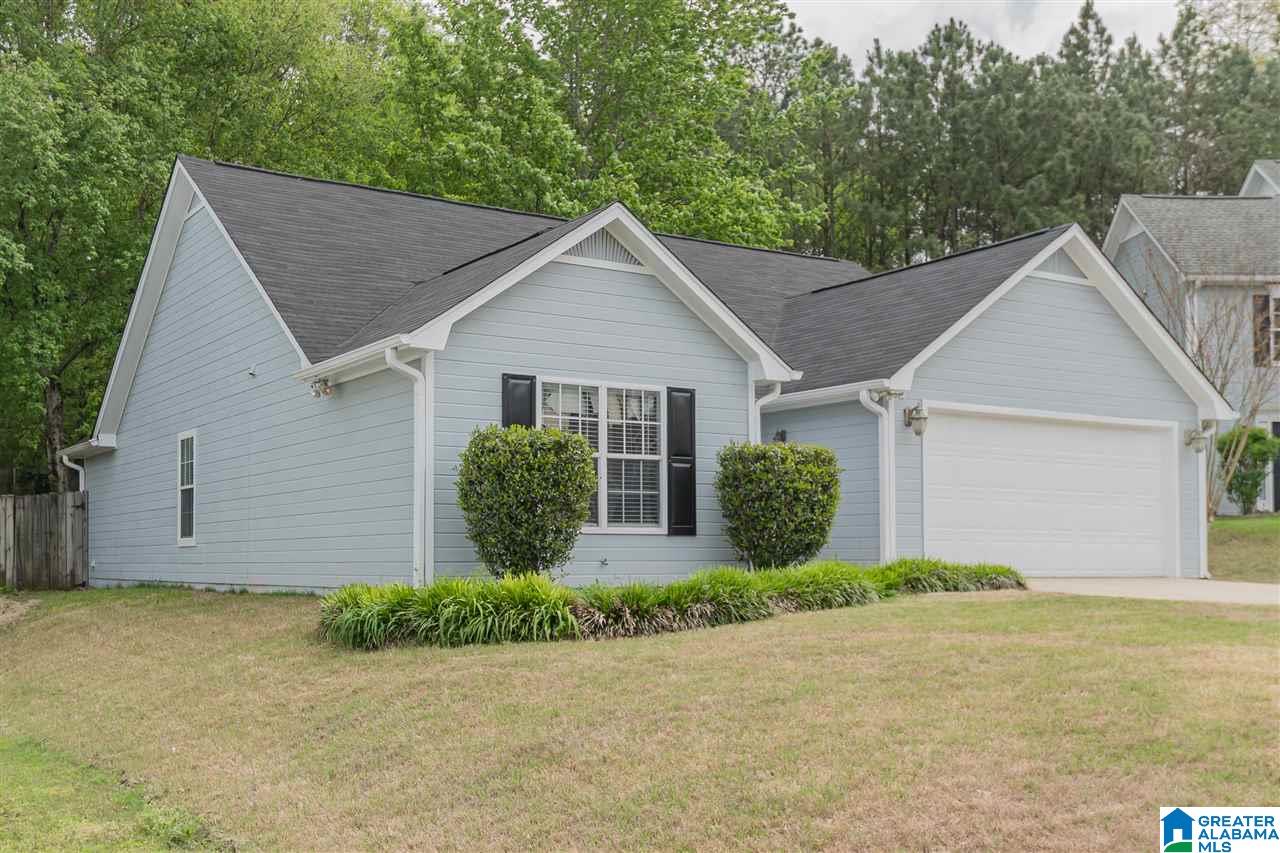 161 Lake Terrace Alabaster, AL 35007 - Photo 3 of 39