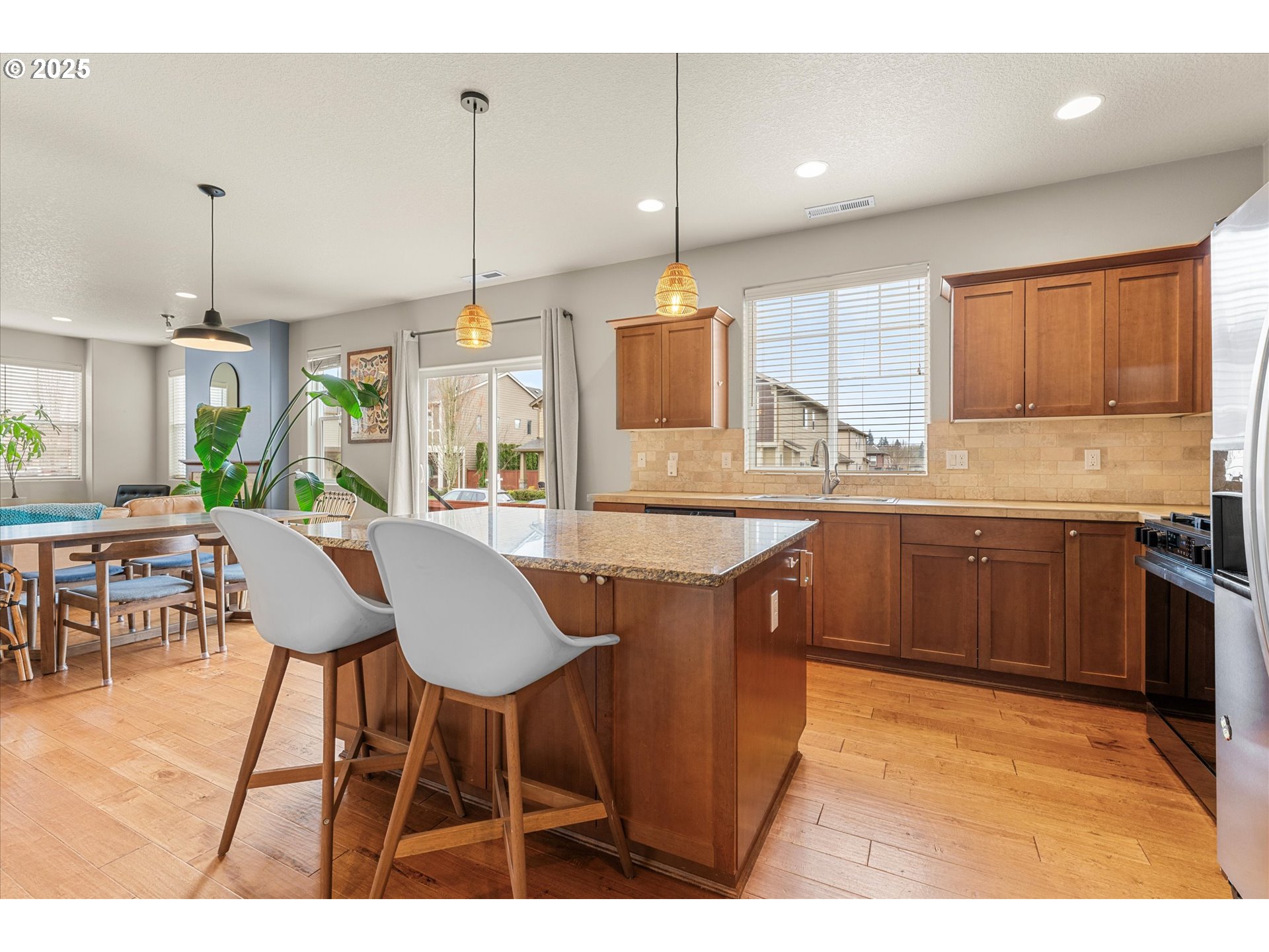16893 Southwest Romeo Terrace Portland, OR 97224 - Photo 14 of 42 Gallery Image 14