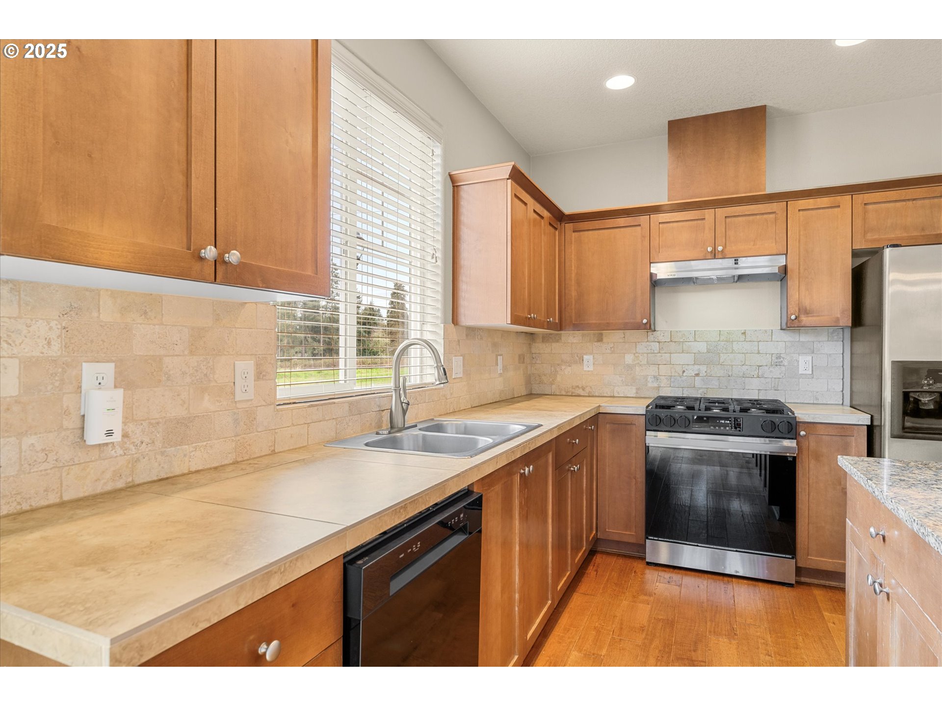 16893 Southwest Romeo Terrace Portland, OR 97224 - Photo 18 of 42 Gallery Image 18