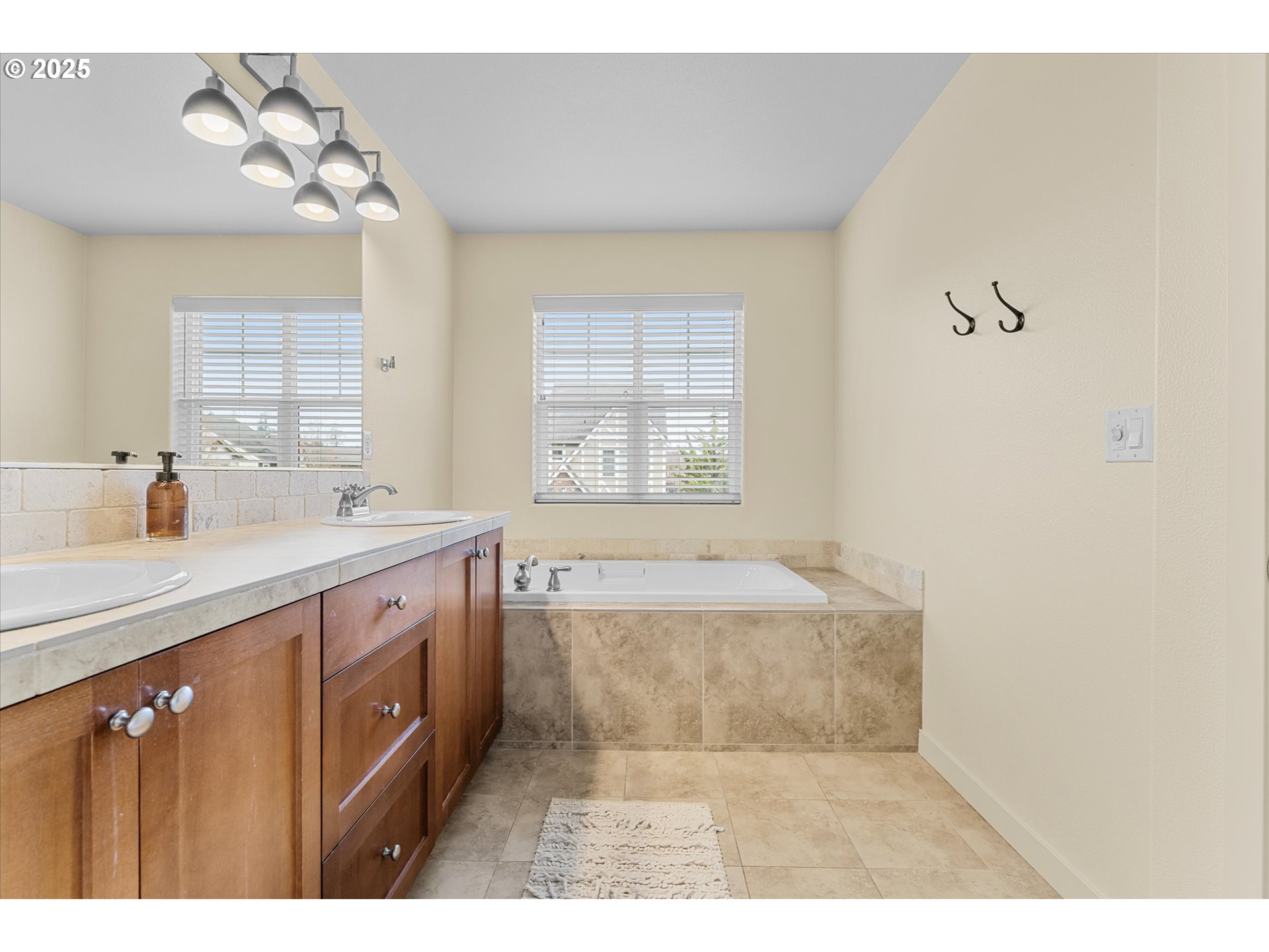 16893 Southwest Romeo Terrace Portland, OR 97224 - Photo 28 of 42 Gallery Image 28