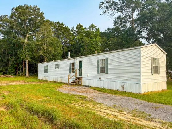 $85,000 | 4296 West Sutton Drive, Vidor, TX 77662