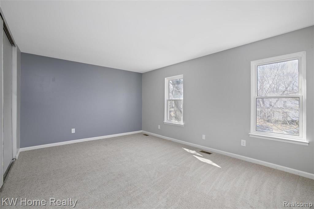 35690 Fredericksburg Road Farmington Hills, MI 48331 - Photo 12 of 25