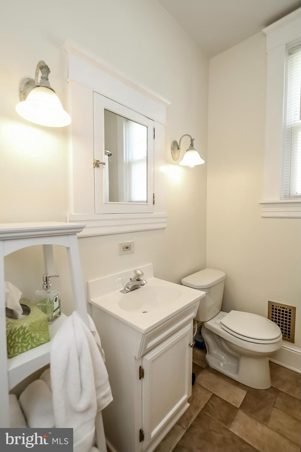 628 North Bend Road Baltimore, MD 21229 - Photo 21 of 30 Bath