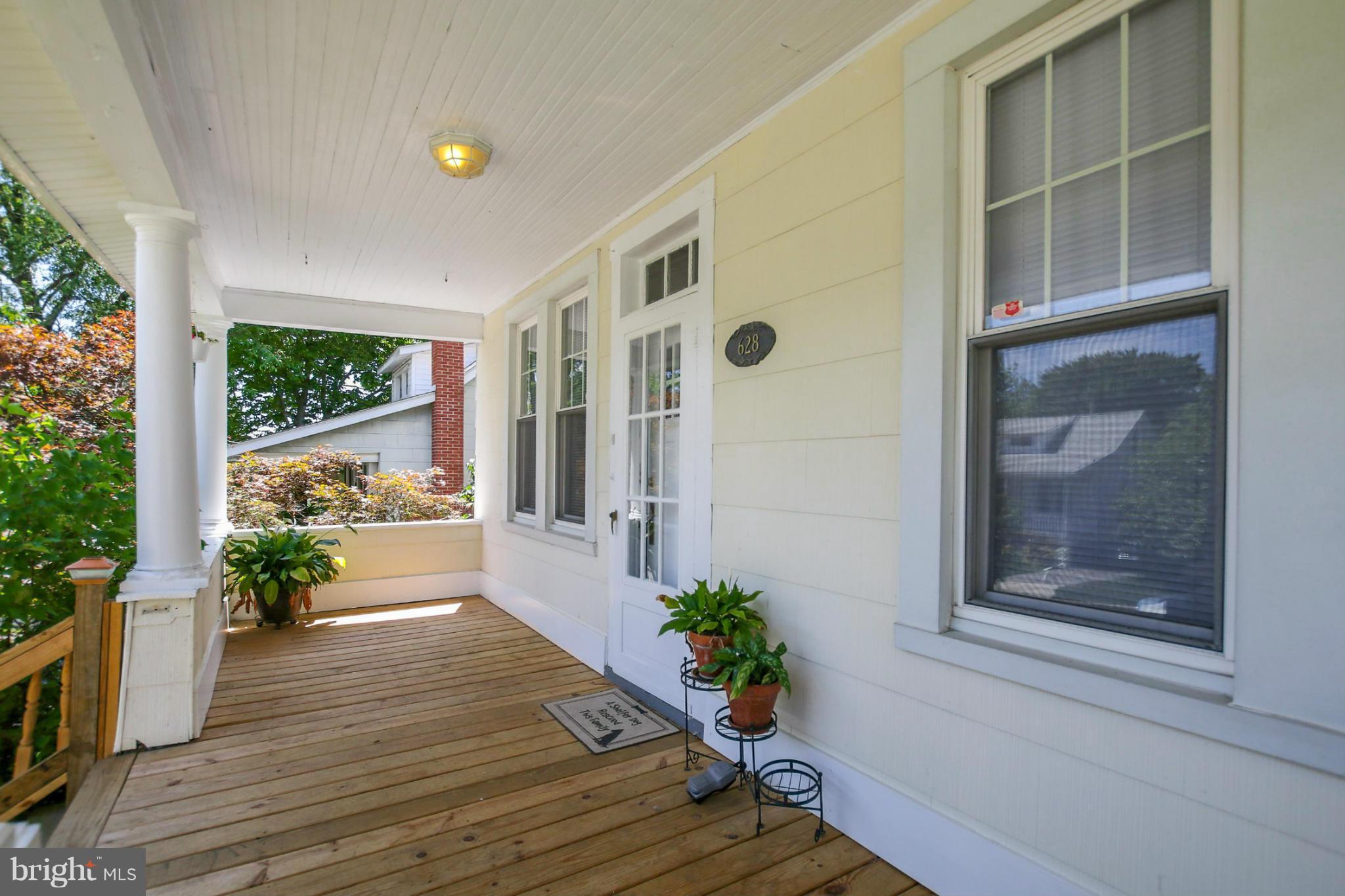628 North Bend Road Baltimore, MD 21229 - Photo 4 of 30 Exterior (Front)