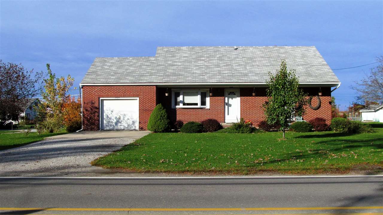 2020 West Wallen Road Fort Wayne, IN 46818 - Photo 1 of 36 Gallery Image 1