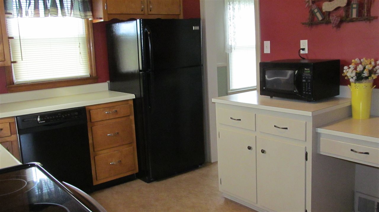 2020 West Wallen Road Fort Wayne, IN 46818 - Photo 14 of 36 Gallery Image 14