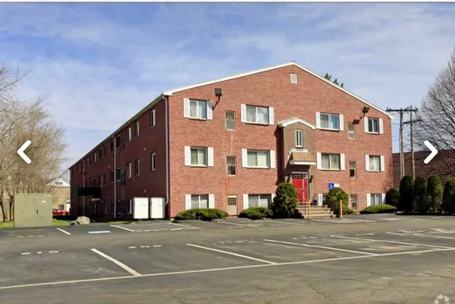 $2,000 | 35 Prospect Street, Unit 102, Woburn, MA 01801