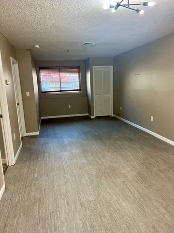 $2,000 | 35 Prospect Street, Unit 102, Woburn, MA 01801