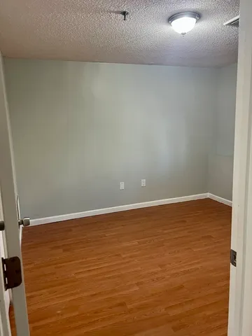 $2,000 | 35 Prospect Street, Unit 102, Woburn, MA 01801