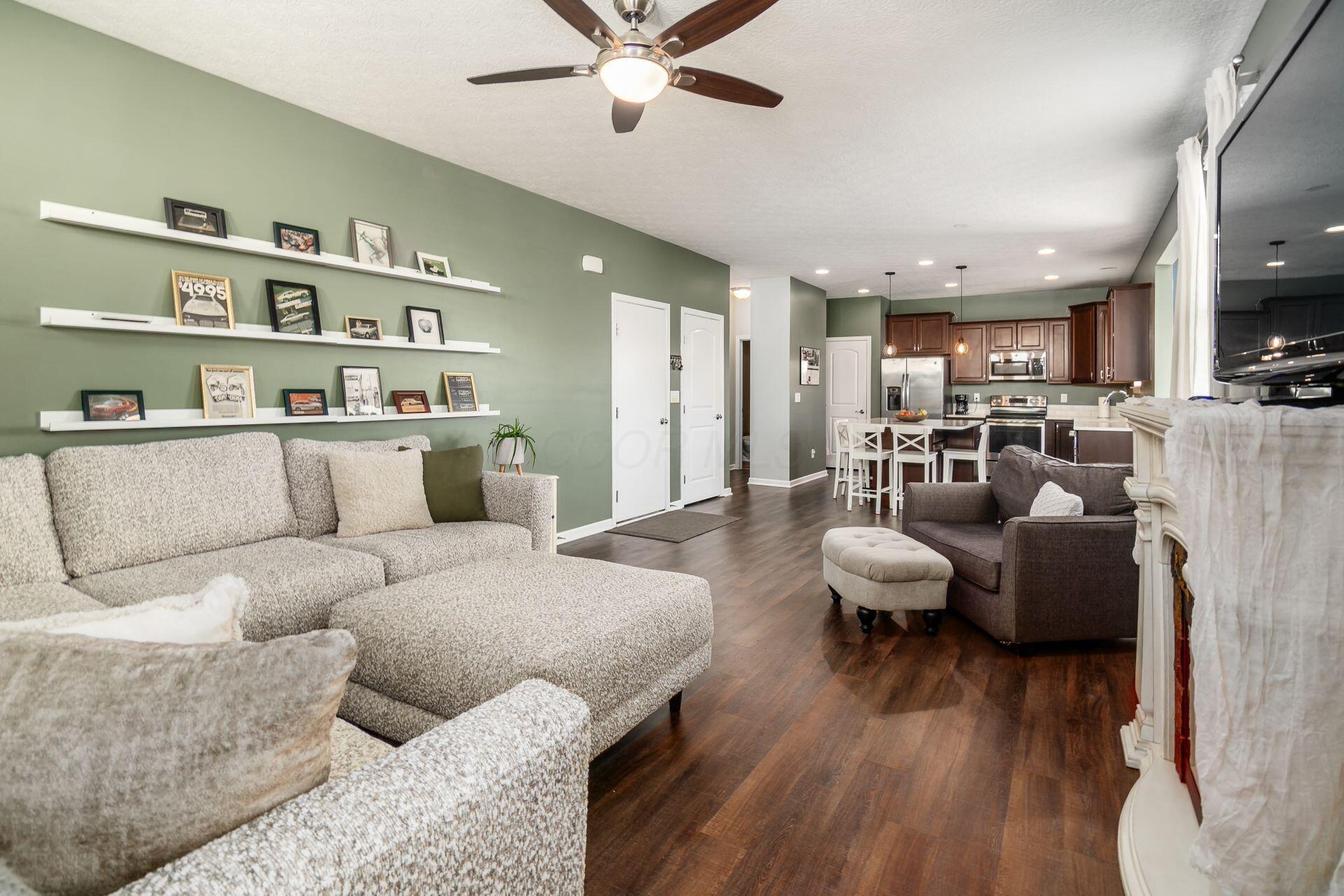 183 Schellinger Street Delaware, OH 43015 - Photo 11 of 34 4.c Family Room