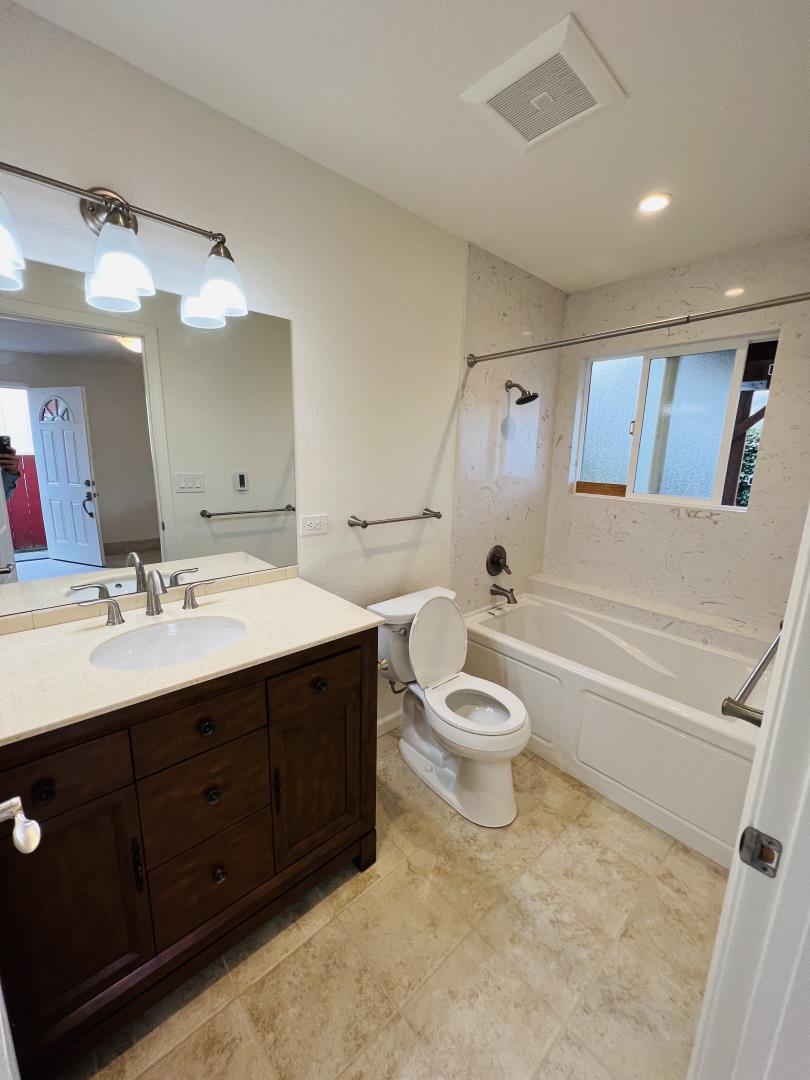 3 A Celia Court, Unit A Pacifica, CA 94044 - Photo 5 of 12