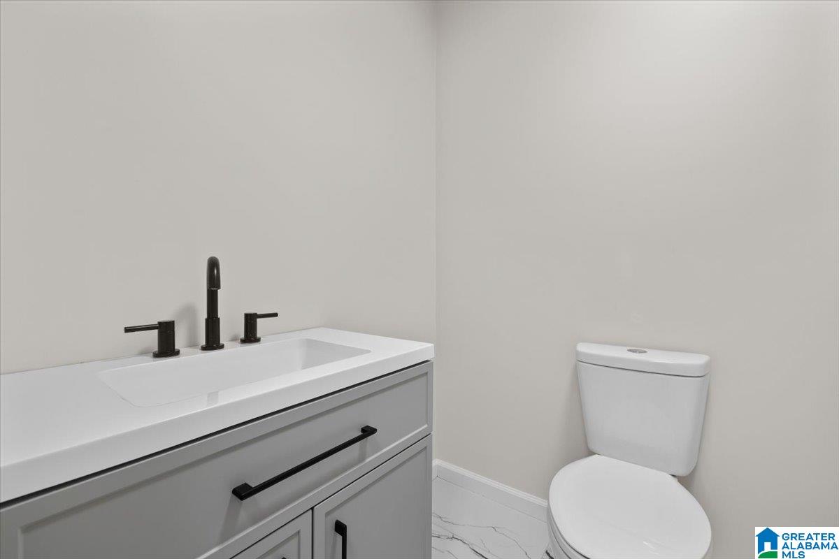 130 Church Street Oneonta, AL 35121 - Photo 20 of 29