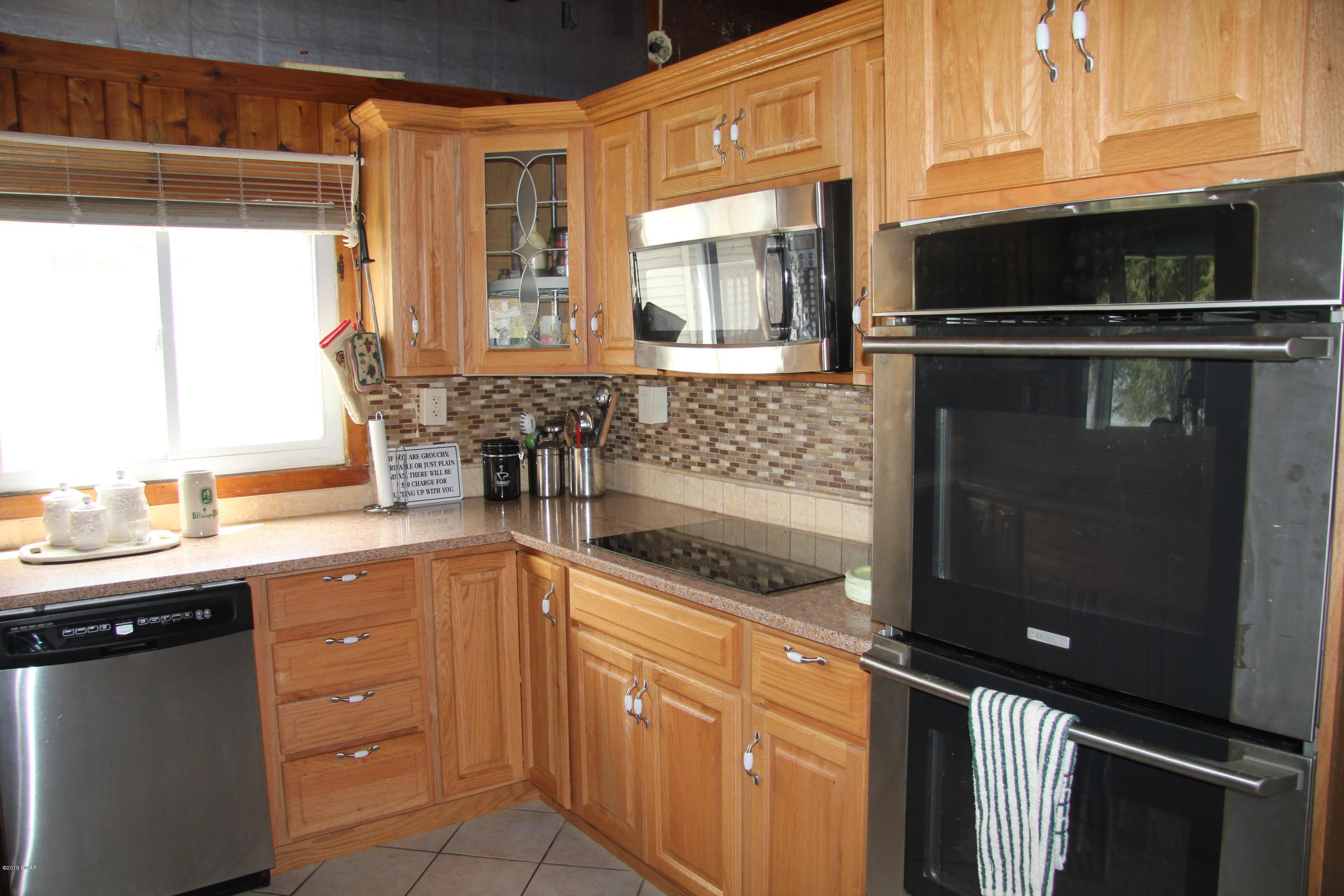290 Lake Lorain Road Poyntelle, PA 18454 - Photo 10 of 21