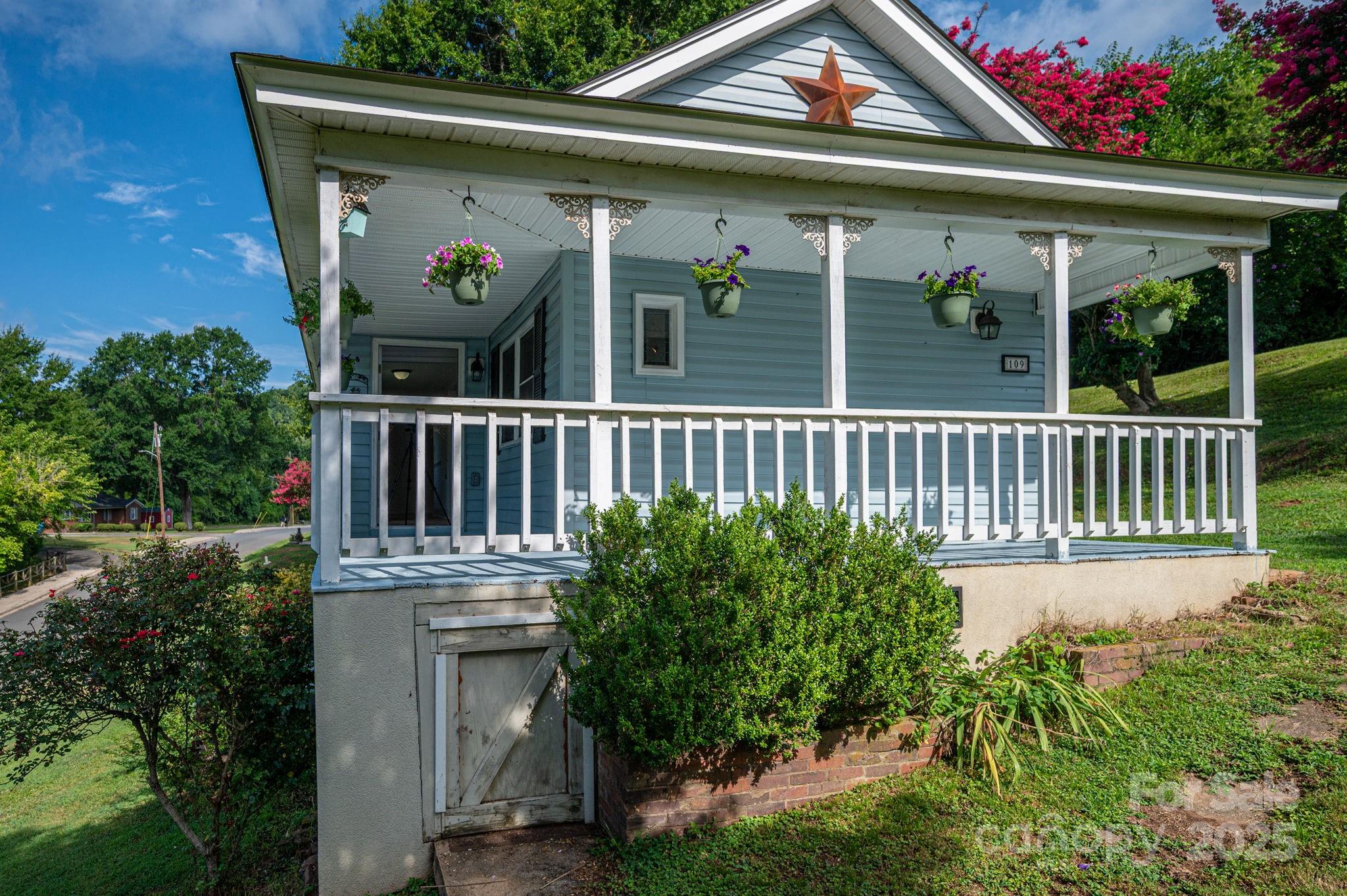 109 Riverside Drive Cramerton, NC 28032 - Photo 15 of 29