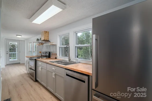 $249,000 | 109 Riverside Drive, Cramerton, NC 28032