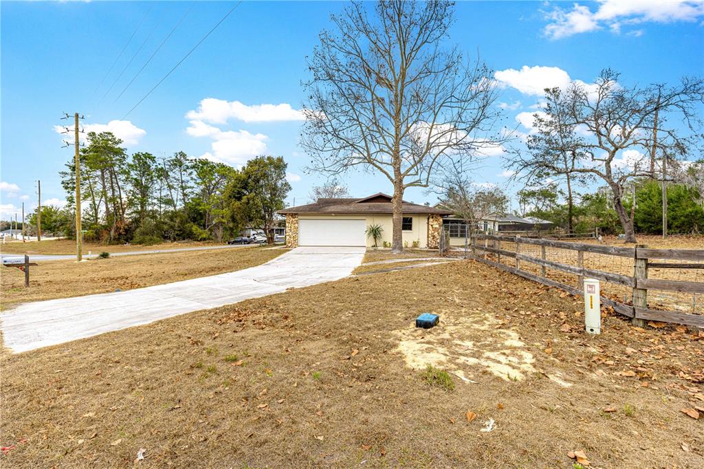 16051 Southwest 52nd Ave Road Ocala, FL 34473 - Photo 5 of 58