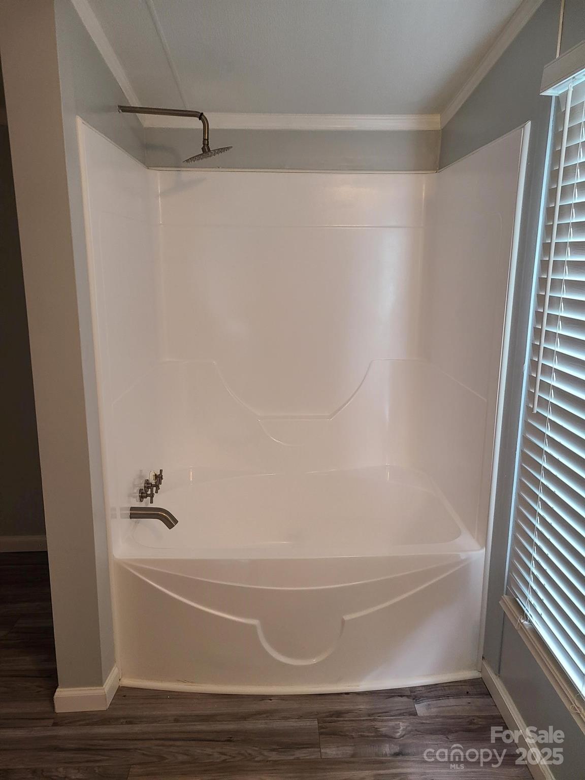 1098 Remington Drive Conover, NC 28613 - Photo 7 of 12 a bathroom with a bathtub