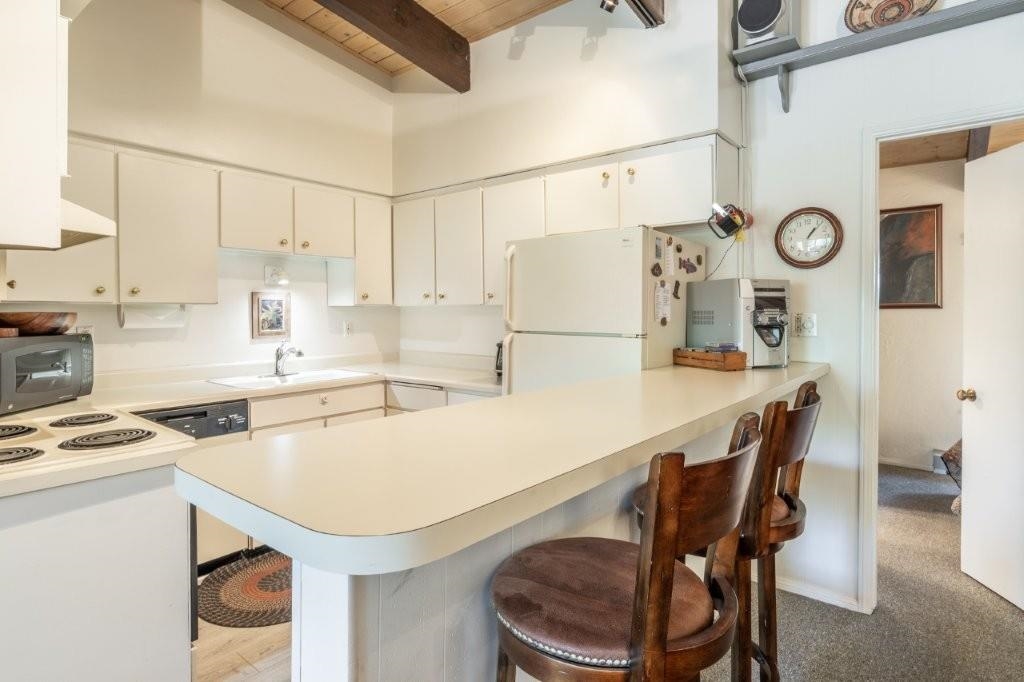 24 Hidden Valley Road, Unit 5 Mammoth Lakes, CA 93546 - Photo 19 of 43 Gallery Image 19