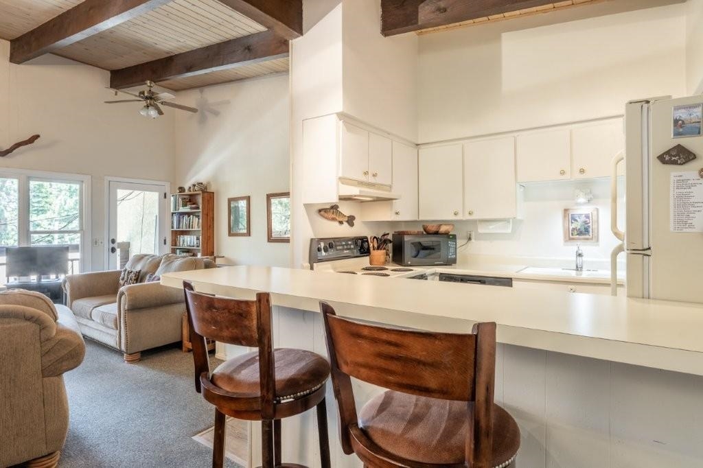 24 Hidden Valley Road, Unit 5 Mammoth Lakes, CA 93546 - Photo 9 of 43 Gallery Image 9