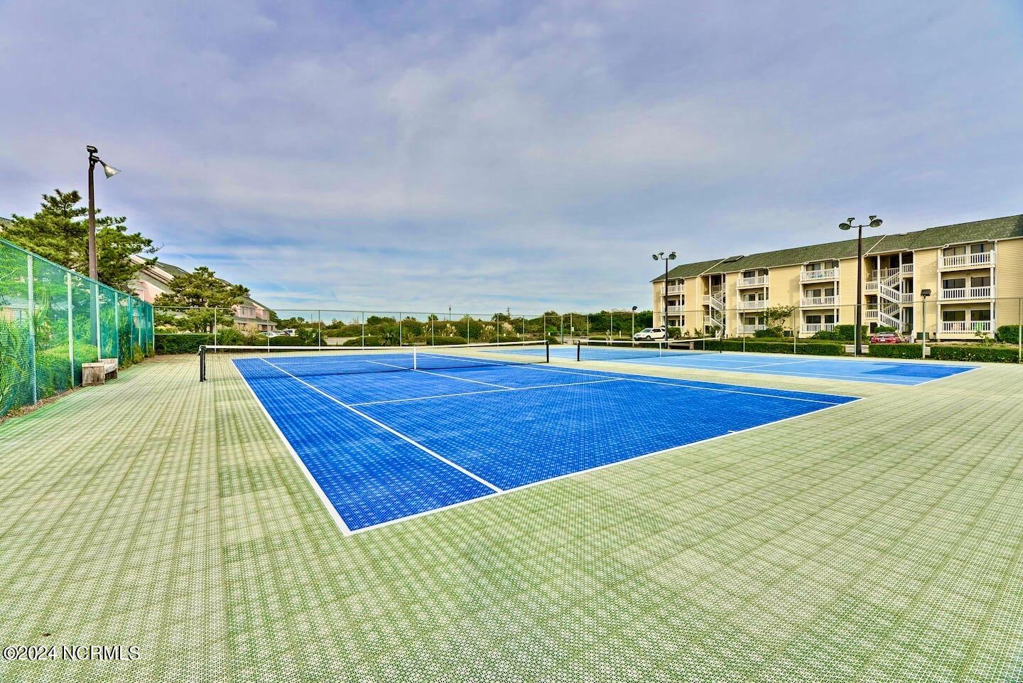9201 Coast Guard Road, Unit G204 Emerald Isle, NC 28594 - Photo 38 of 40 tennis court