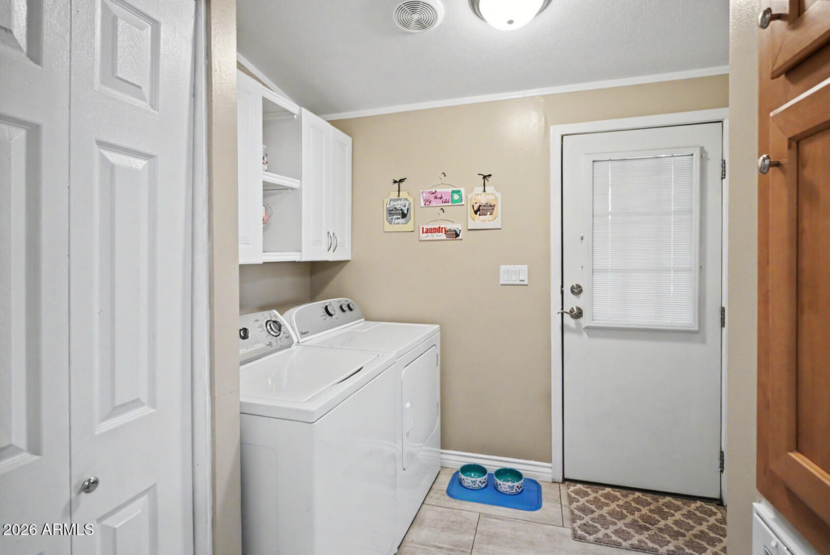 201 South Greenfield Road, Unit 211 Mesa, AZ 85206 - Photo 18 of 29 Laundry room