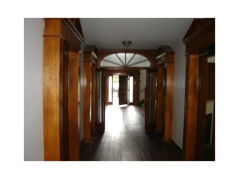 334 Main Street Orono, ME 04473 - Photo 13 of 30 Hallway.