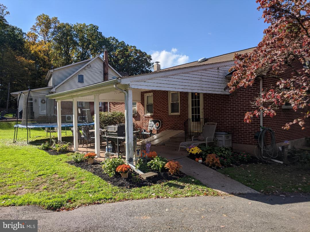 1326 Sheep Hill Road Pottstown, PA 19465 - Photo 6 of 20 Covered Patio