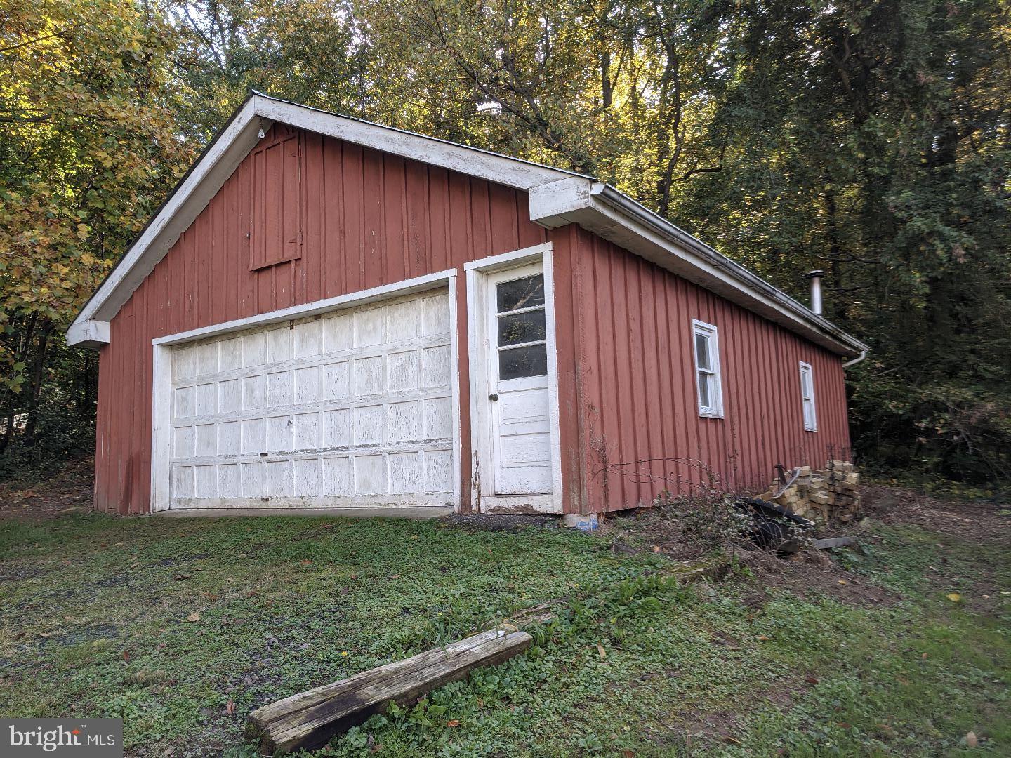 1326 Sheep Hill Road Pottstown, PA 19465 - Photo 8 of 20 Pole Barn